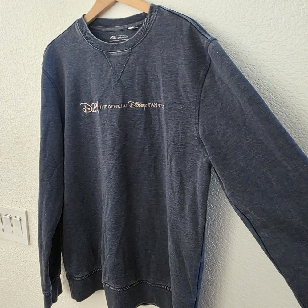 Disney D23 The Original Fan Club Sweatshirt M - Picture 6 of 11